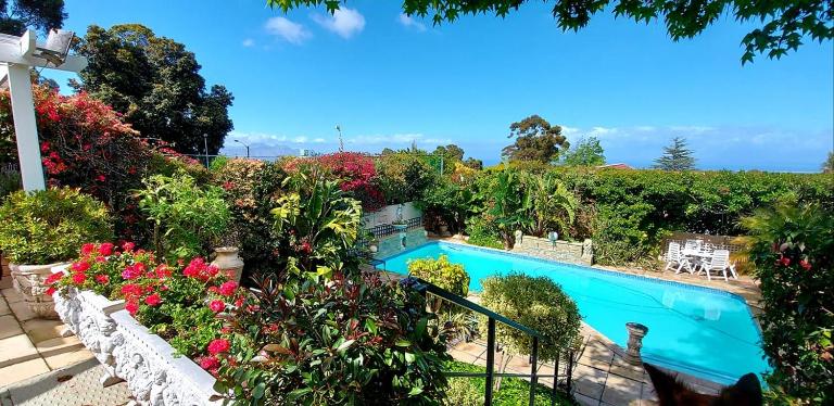 Roosboom Guest Apartments - B&B Somerset West