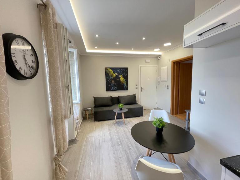 AristotelousApartment - Ferienwohnung Karyófyto