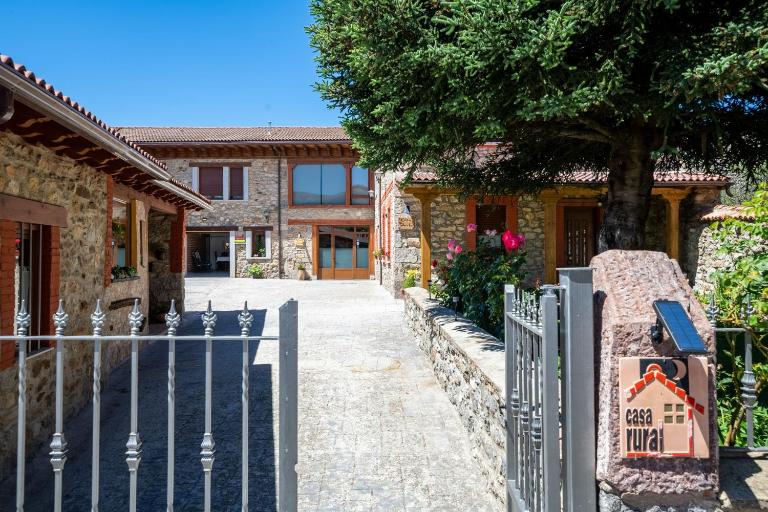 Casa Rural Solapeña - B&B Pallide