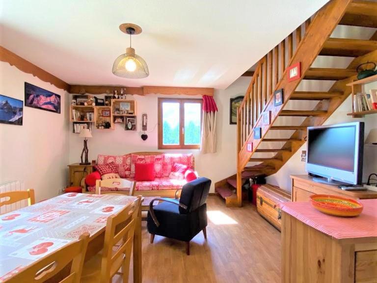 Chalet familial à La Joue du Loup avec parking - FR-1-504-3 - B&B Le Dévoluy
