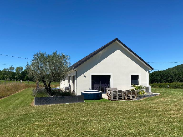 Maison de Campagne - B&B Brignac-la-Plaine