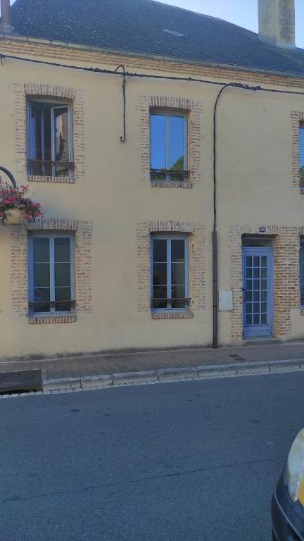 AUBIGNY SUR NERE appartement 1 - Ferienwohnung Aubigny-sur-Nère