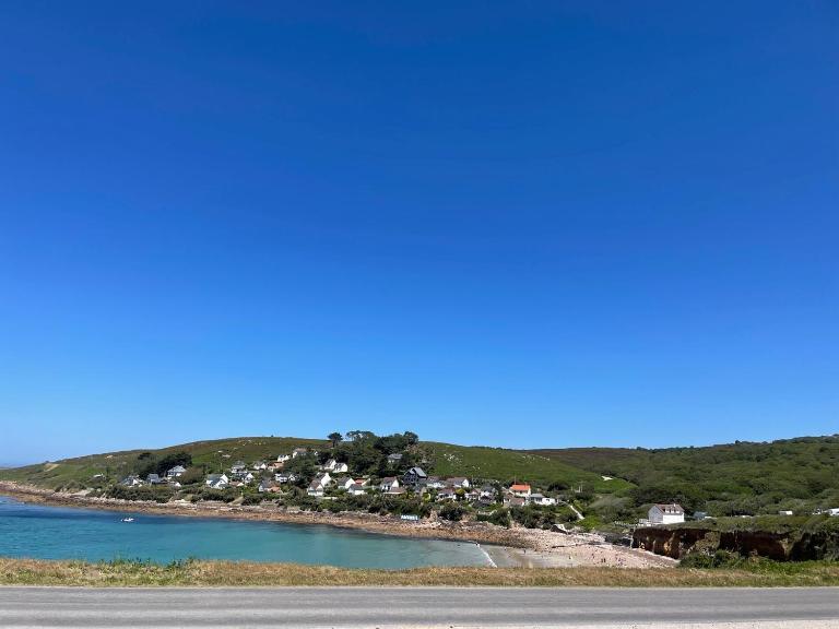 Au Petit Brick - Cosy beachfront house - B&B Maupertus