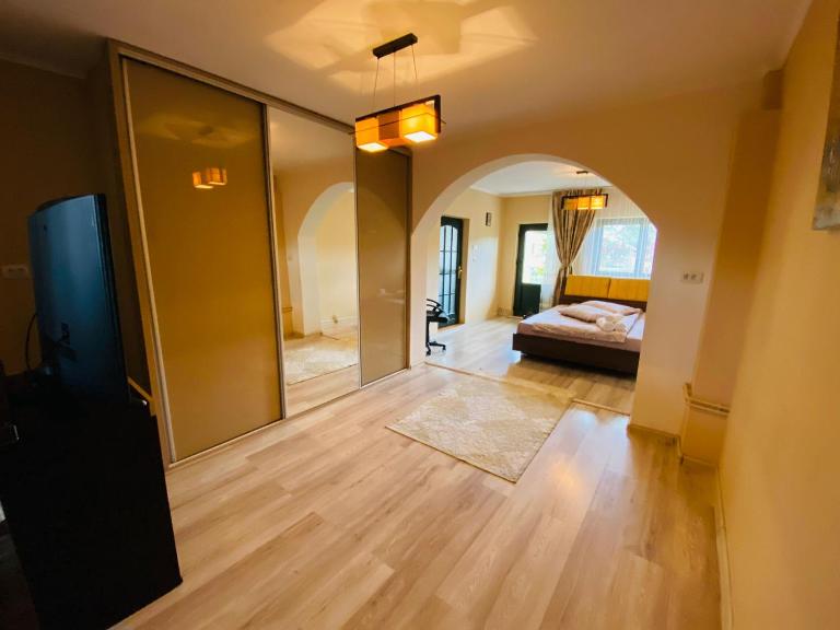 Casa Petrișor - B&B Corbi