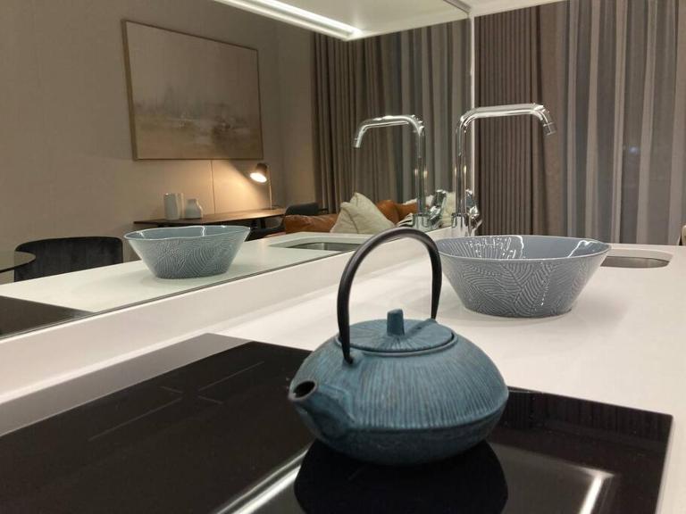 Luxury Apartment at Ellipse Waterfall, Midrand Near Mall of Africa - Chambres d'hôtes Midrand