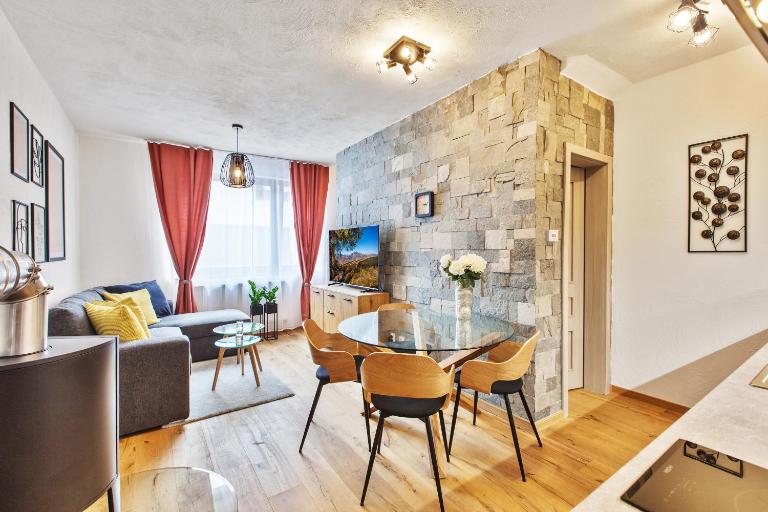 Zaži Apartmány Mýto pod Ďumbierom - B&B Mýto pod Ďumbierom