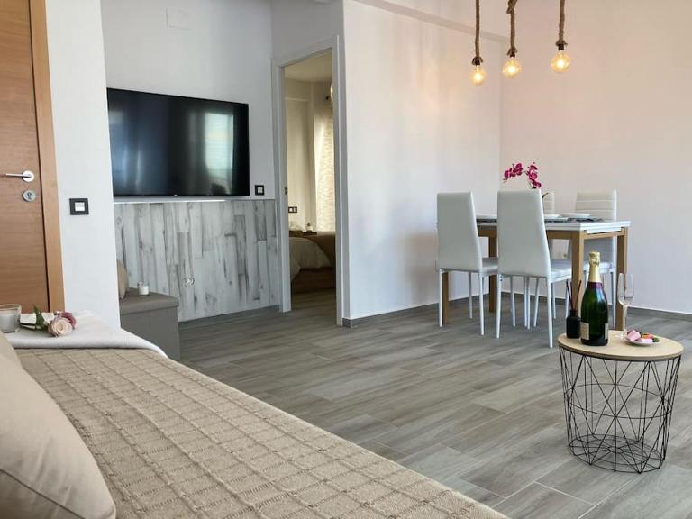 Coqueto Apartamento de Playa con Piscina y Terraza - B&B Valencia