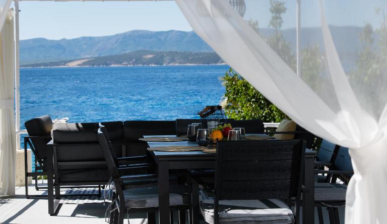 Sea View apartment Maja - B&B Bol