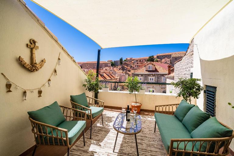 Luxury apartment Petra with terrace and city view - Bed and Breakfast Dubrovnik