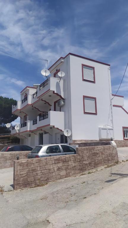 Mama Marina apartement near to the airport - B&B Antimácheia