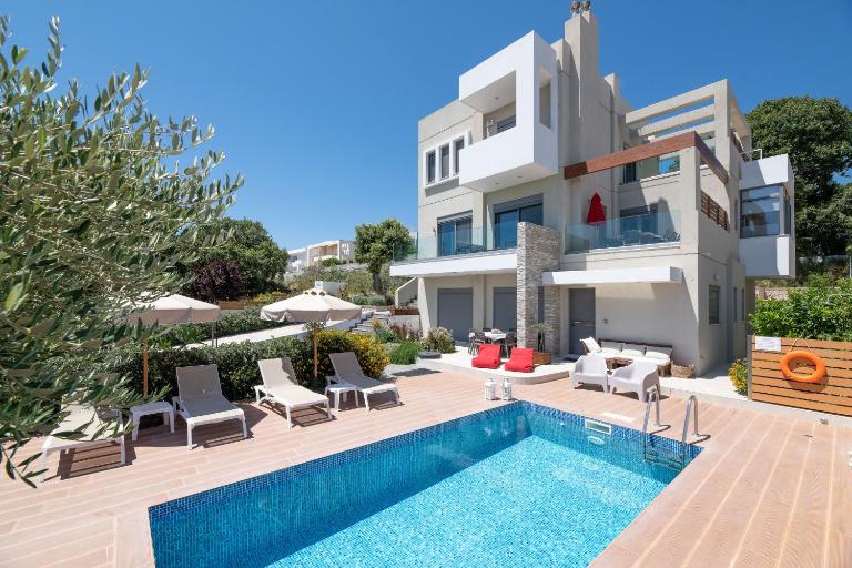 Terpsis Pool Villa - B&B Rodi