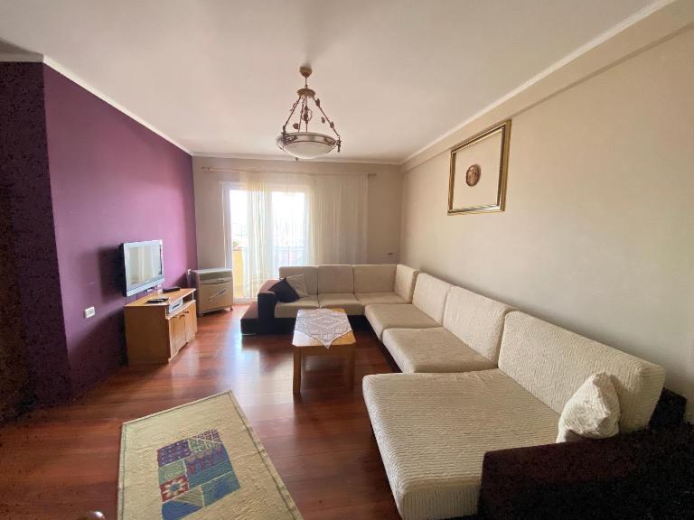 Stay the Night Shkodra Apartment City Centre - Chambres d'hôtes Shkodër