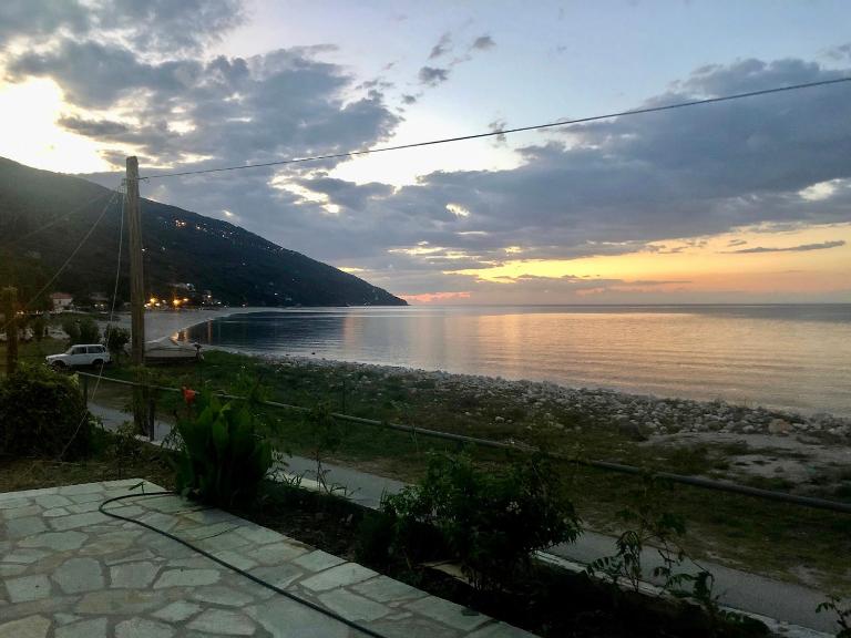Seaside Villa Eleni - B&B Choreftó