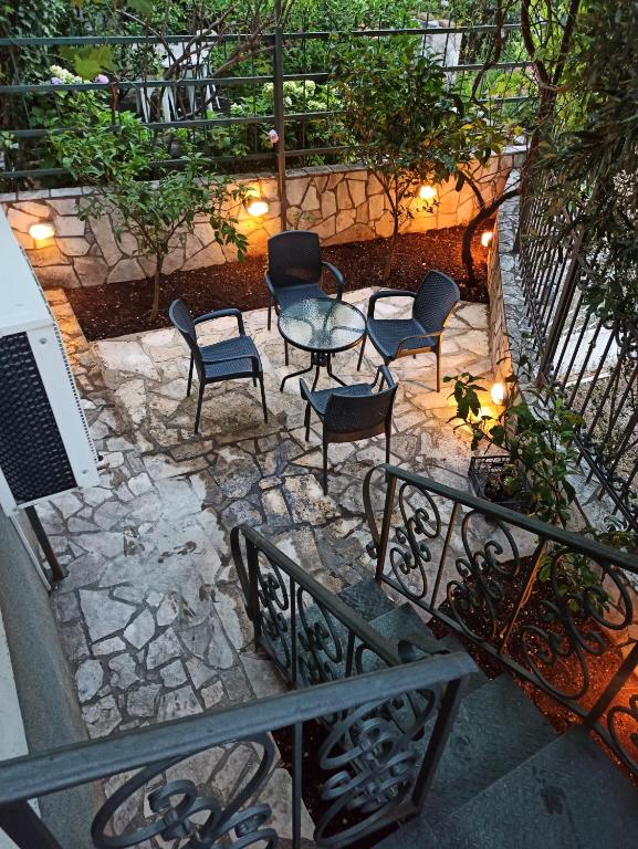 Apartman Klara - Ferienwohnung Petrovac na Moru