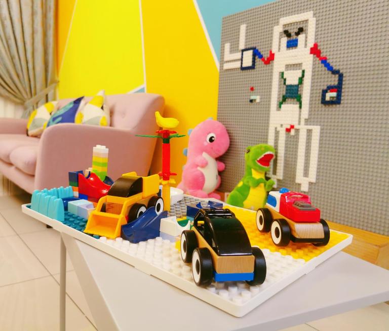 Legoland-Happy Wonder Suite,Elysia-8pax,100MBS - Bed and Breakfast Iskandar Puteri