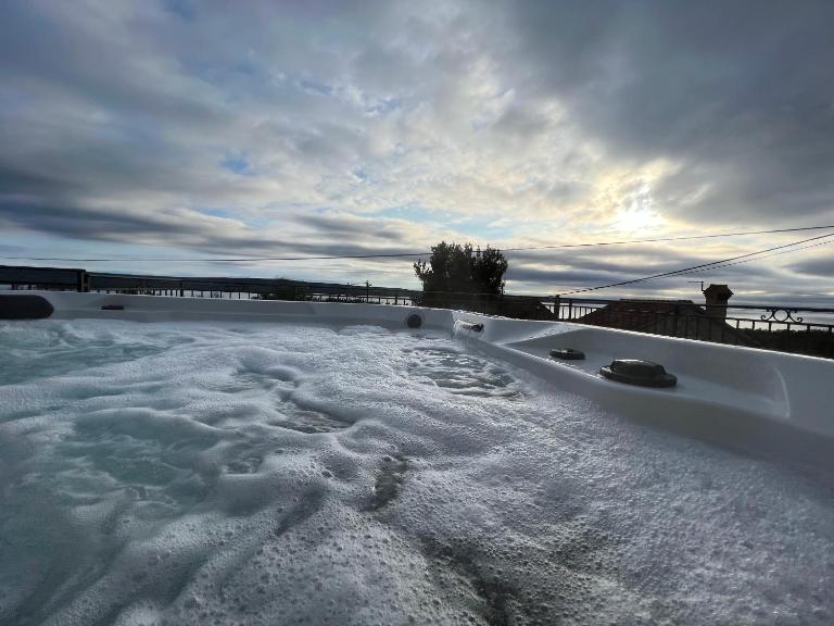 Podgora Experience Suite with jacuzzi - Chambres d'hôtes Nerezine