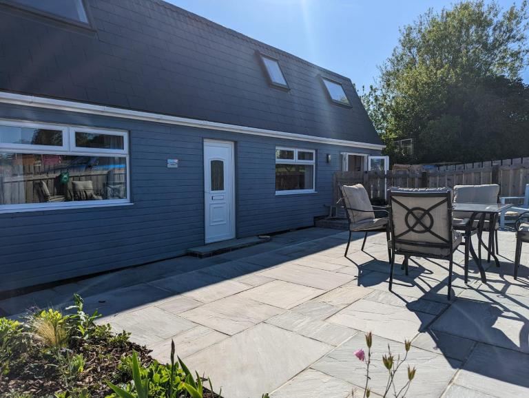 Coach House Cottage - B&B Runswick