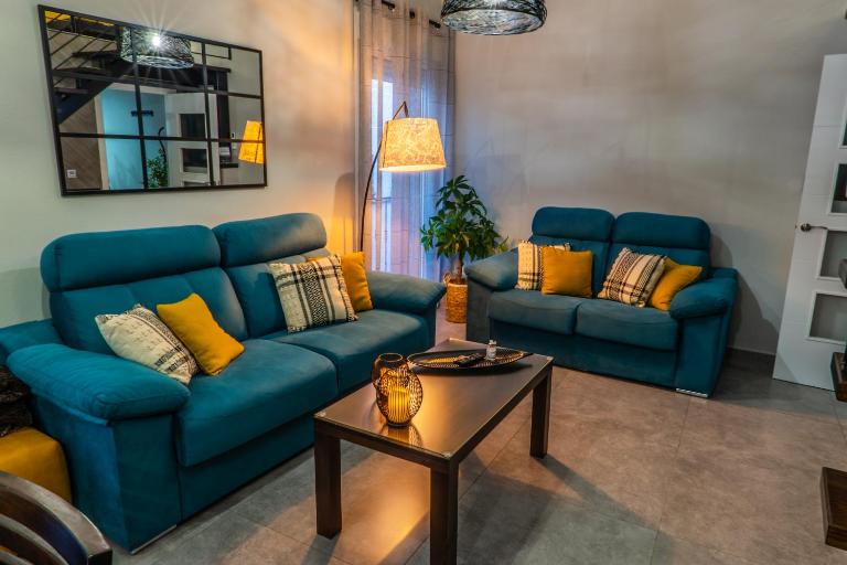 Apartamentos Turísticos El Altozano - Ferienwohnung Fuentes de León