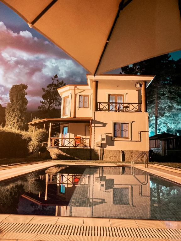 Ihlamurlu Home - B&B Sapanca