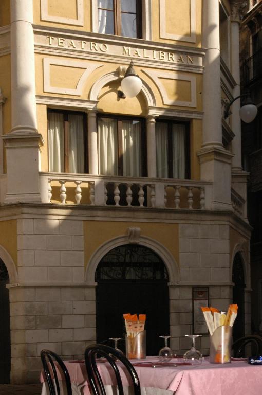 Guest House Al Milion - Bed and Breakfast Venetië