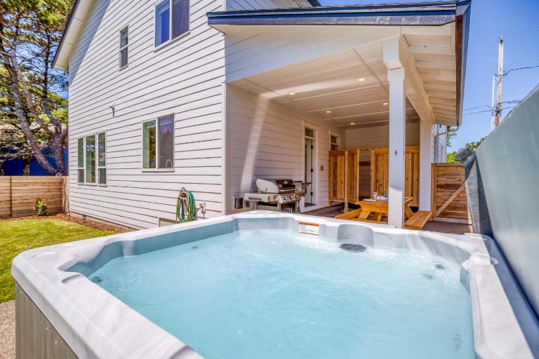 White Sand - B&B Lincoln City