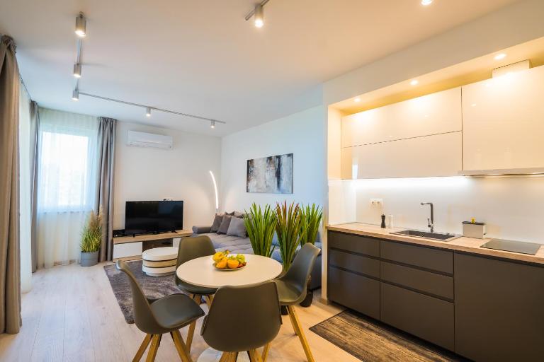Silverdream Panorama Apartment - B&B Siófok