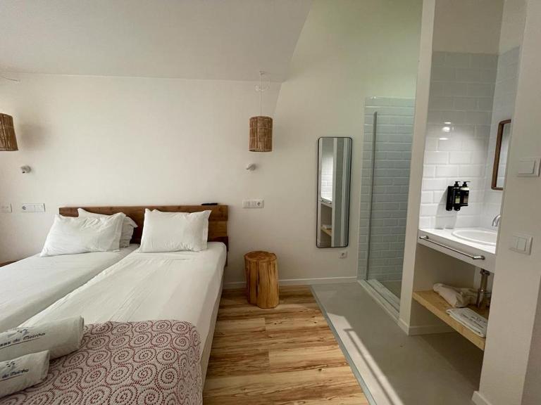Altinho B&B - Quartos - Rooms - Odeceixe - Chambres d'hôtes Odeceixe