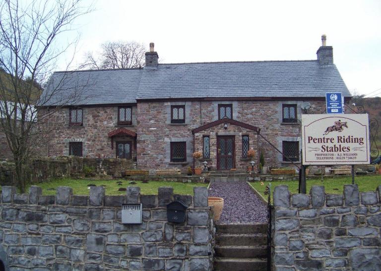 Pentre Riding Stables - B&B Abercraf