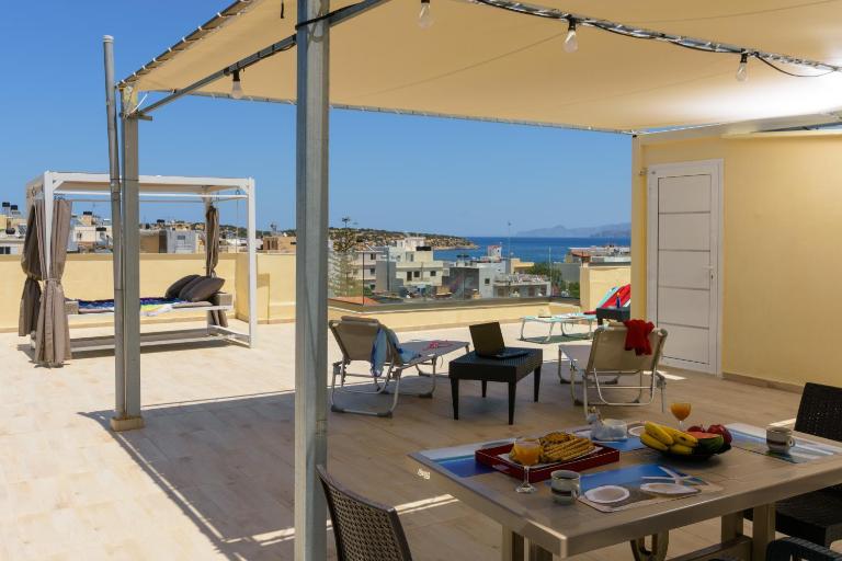 HOUSE FOR FAMILIES NEAR THE LAKE - Bed and Breakfast Agios Nikolaos