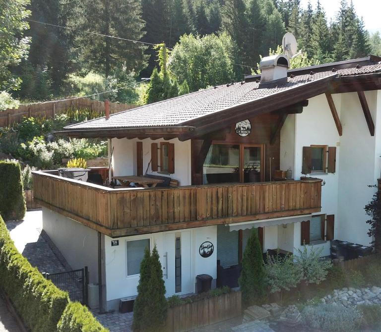 Chalet La Bosch, 7-persoons luxe eigen woning met privétuin - B&B Ehrwald