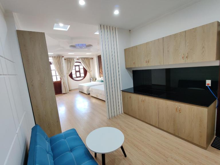 Winter Spring Homestay Center - B&B Can Tho