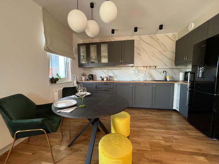 Halo Apartments Check in 24h Privat Parking - Chambres d'hôtes Wrocław