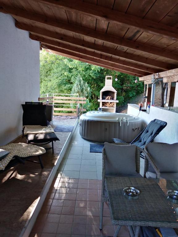 Holiday Home Nature Plesivica - B&B Jastrebarsko
