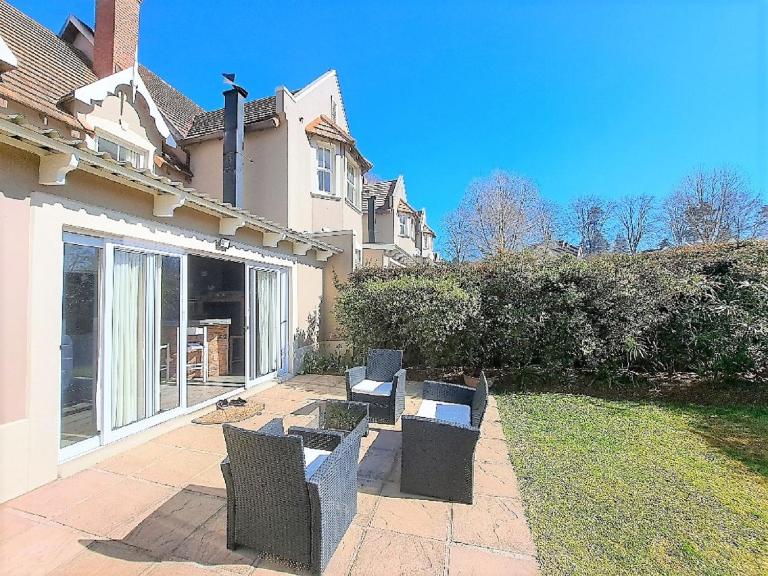 One Rawdons Estate - Bed and Breakfast Nottingham Road
