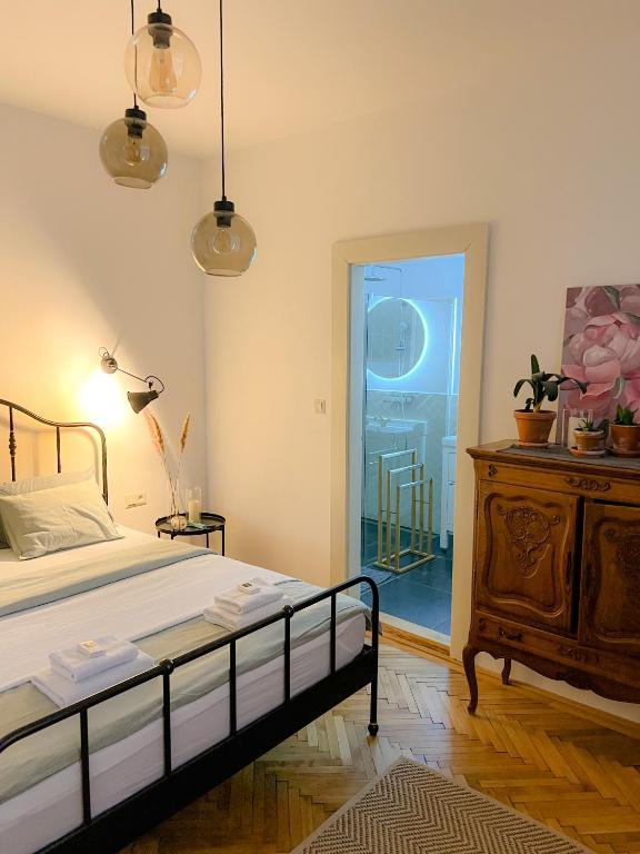 Romantic apartment in the city centre - B&B Banská Štiavnica