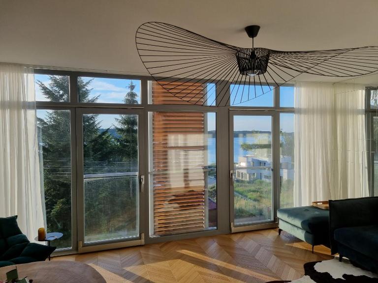 Apartament z widokiem na jezioro MODRY - Ferienwohnung Charzykowy