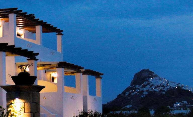 Markesi Apartments - B&B Skýros