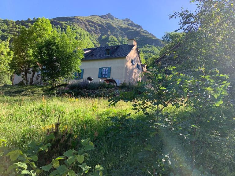 Maison écologique pleine montagne (eco-gite gavarnie) - Chambres d'hôtes Gèdre