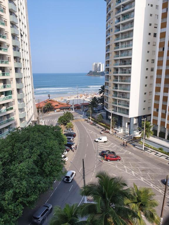 Pitangueiras 1 quarto c/garagem - B&B Guarujá