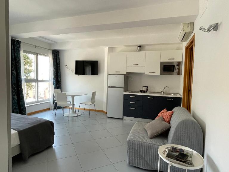 RADA - loft prima fila lungomare sud - B&B Civitanova Marche