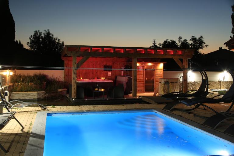 Chalet Mont Ventoux et Chalet VIP - B&B Camaret-sur-Aigues