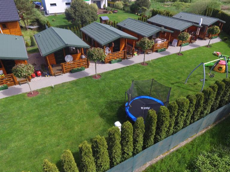 Domki Letniskowe ZŁOTE PIASKI Ustka - Kameralny Wypoczynek Blisko Natury - B&B Ustka