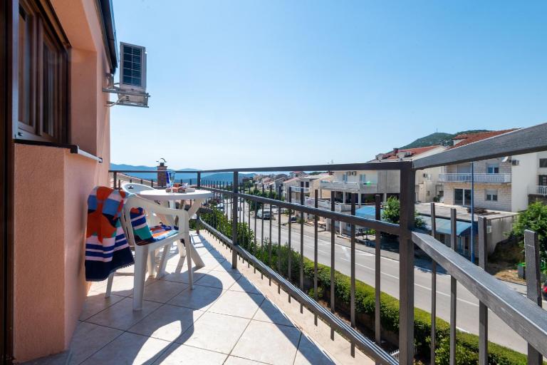 Apartments MIRA - Bed and Breakfast Neum