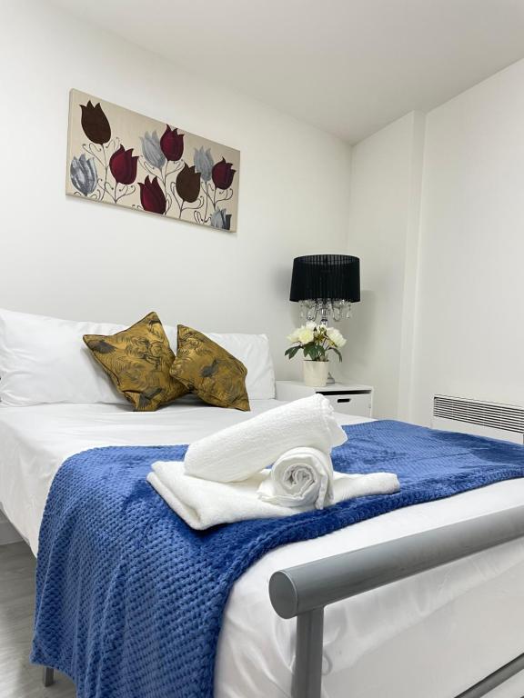 Wharf Inn Premier Apartment Central Manchester - Free Private Parking - B&B Manchester