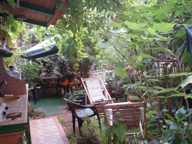 The Garden - Ferienwohnung Sferracavallo