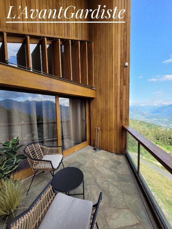 L'AvantGardiste, Spacious 6 bedrooms duplex, panoramic view - Ferienwohnung Crans-Montana