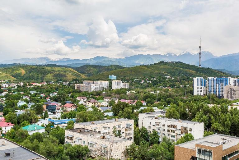 Золотой квадрат, центр Алматы! - Ferienwohnung Almaty