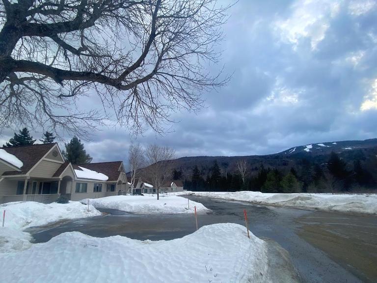 FV50 Pet friendly single level home in Bretton Woods walk to golf course and Mt Washington Hotel - Ferienwohnung Carroll