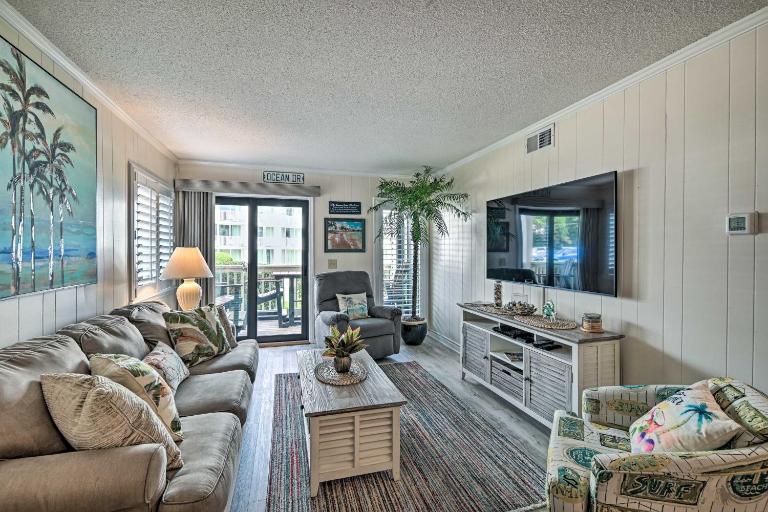Myrtle Beach Condo w/ On-Site Pool & Beach Access - Ferienwohnung Myrtle Beach