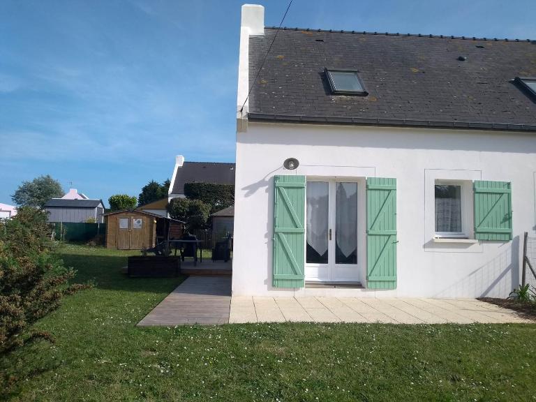 Maison proche plage et commerces avec jardin - FR-1-418-182 - Chambres d'hôtes Le Palais